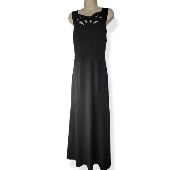 BCBG Maxazria Black Formal Dress  Size 12 - Picture 1 of 4